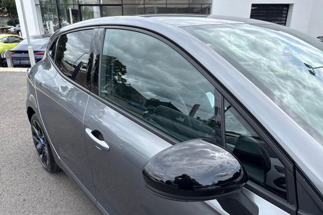 RENAULT Clio Photo 20
