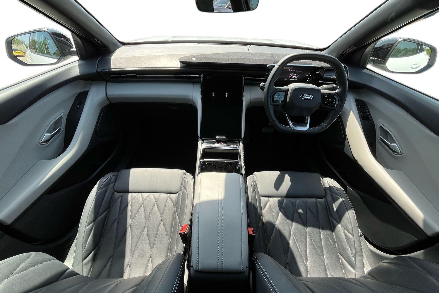 Ford Explorer Photo 9