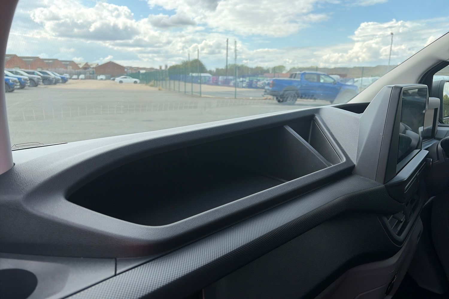 Ford TRANSIT CUSTOM Photo 31
