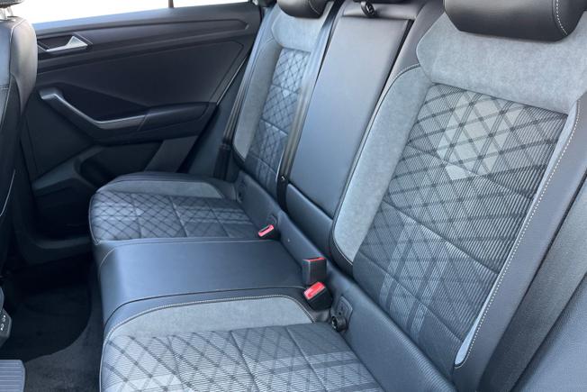 VOLKSWAGEN T-Roc Photo 9