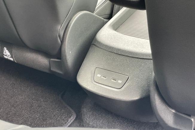 VOLKSWAGEN ID.3 Photo 47