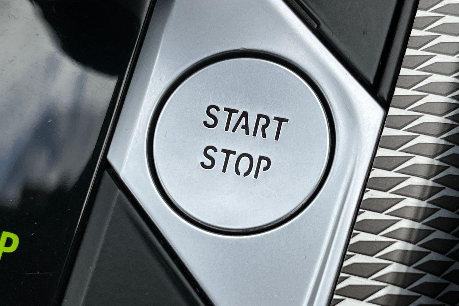 BMW 3 Series Photo 33