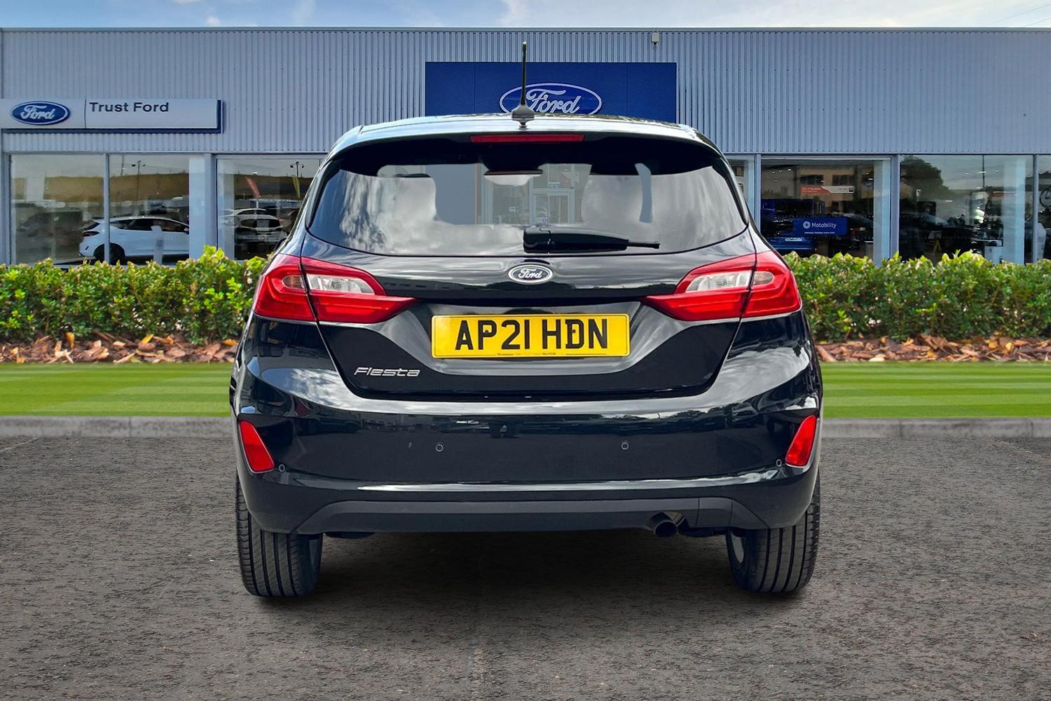 Ford FIESTA Photo 6