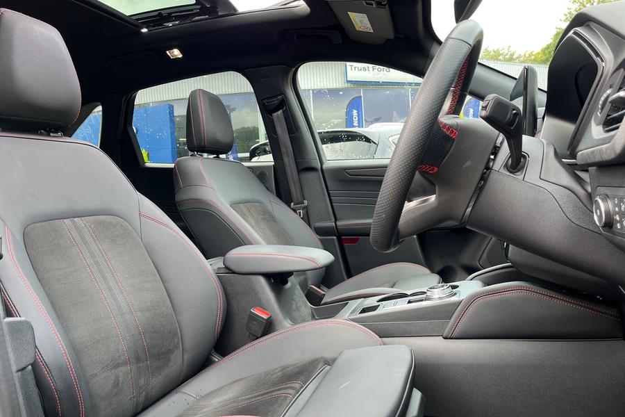 Ford Kuga Photo autoimg-a5c025d7bcf243e5d500e7f1b135804b042f129e.jpg
