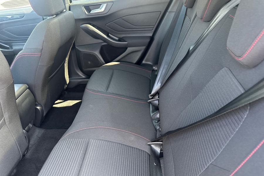 Ford FOCUS Photo autoimg-a5c333a1a32a8a78235a62f330bf99df9bd02836.jpg