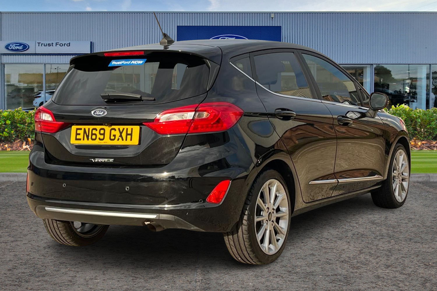 Ford Fiesta Photo 3