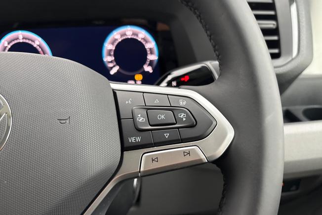 VOLKSWAGEN Crafter Photo 17