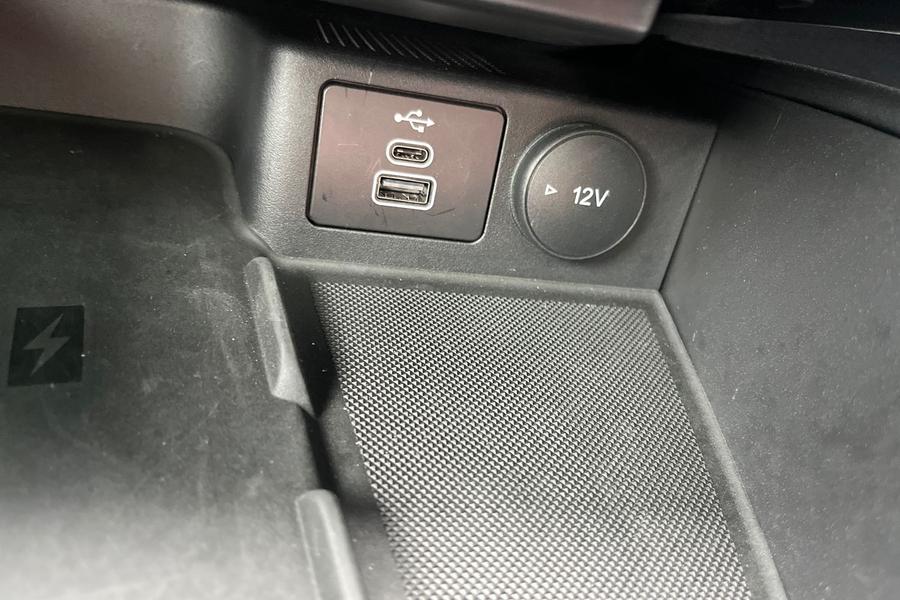 Ford Kuga Photo autoimg-a5d0d2b145a0d20fbd2942e7c671c66cff90930c.jpg