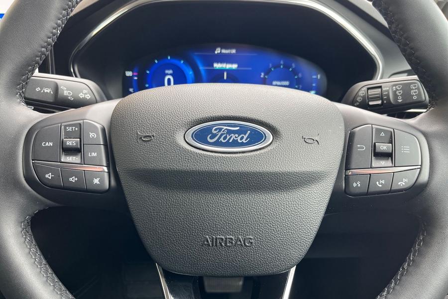 Ford FOCUS Photo autoimg-a5d134695586bc7865af2197dc0a02917a08532a.jpg