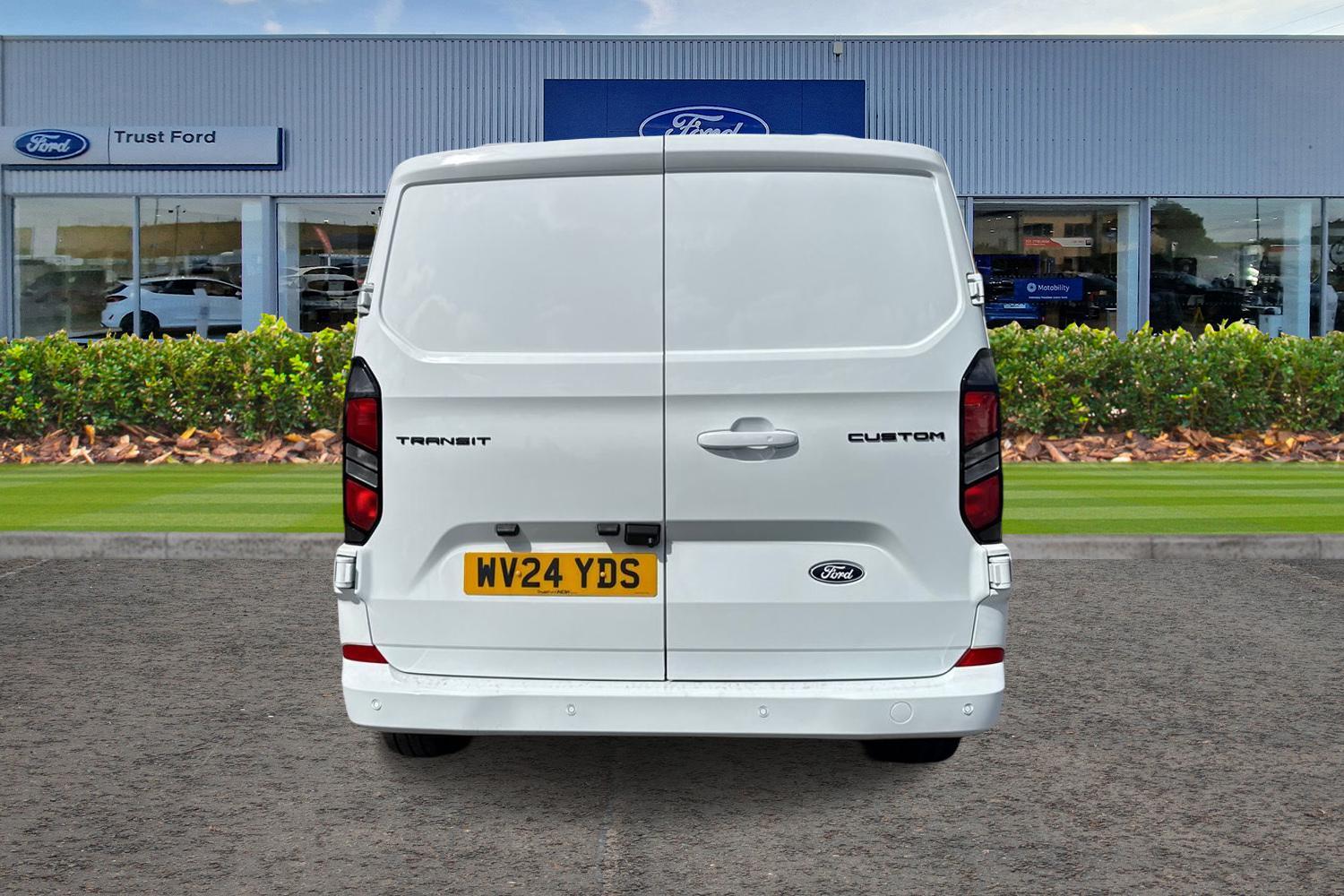 Ford TRANSIT CUSTOM Photo 12