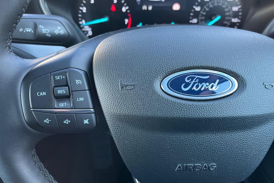 Ford Focus Photo autoimg-a5d324a8ebf712b34a5cbd285da24cd4ddd681d3.jpg