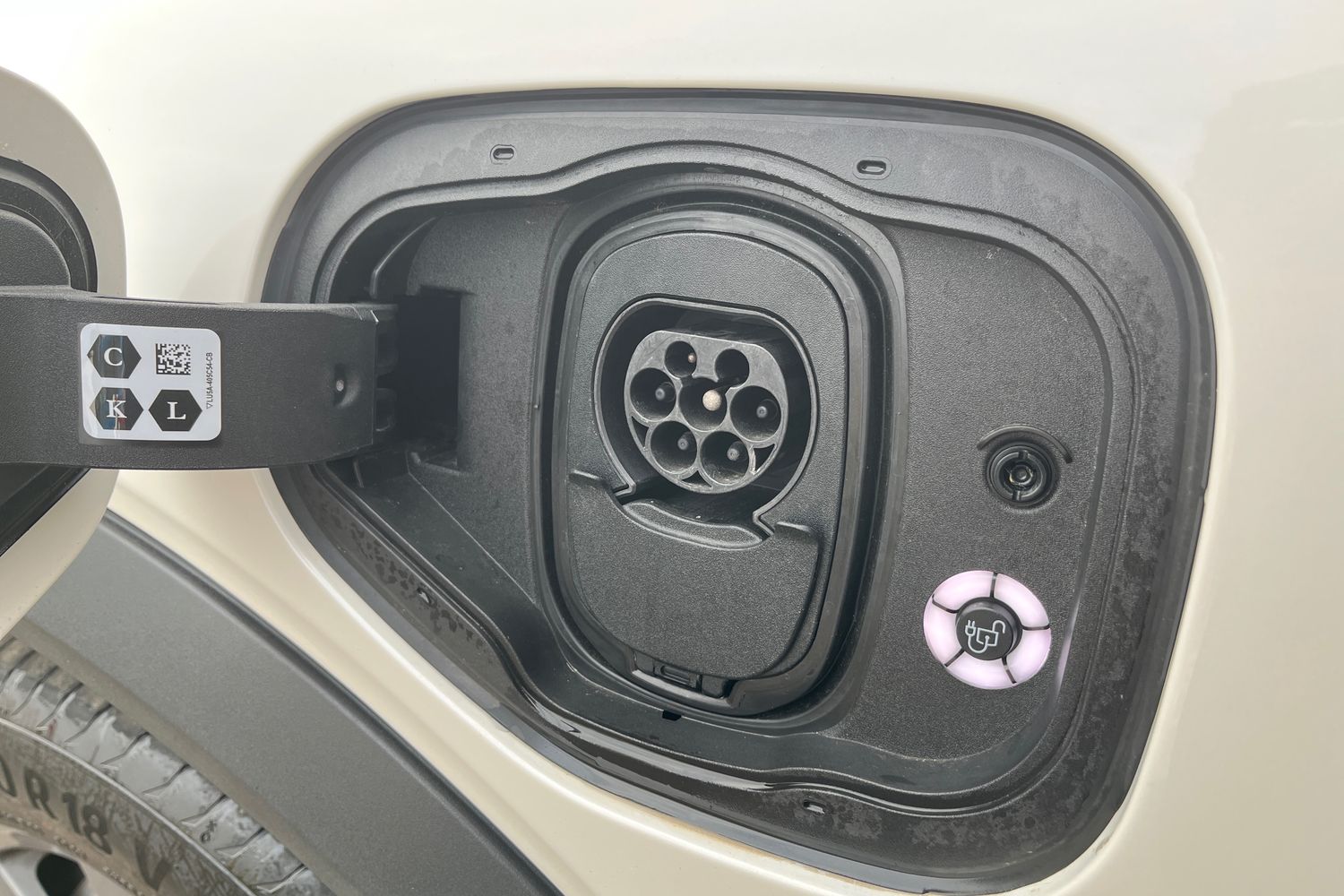 Ford MUSTANG MACH-E Photo 22