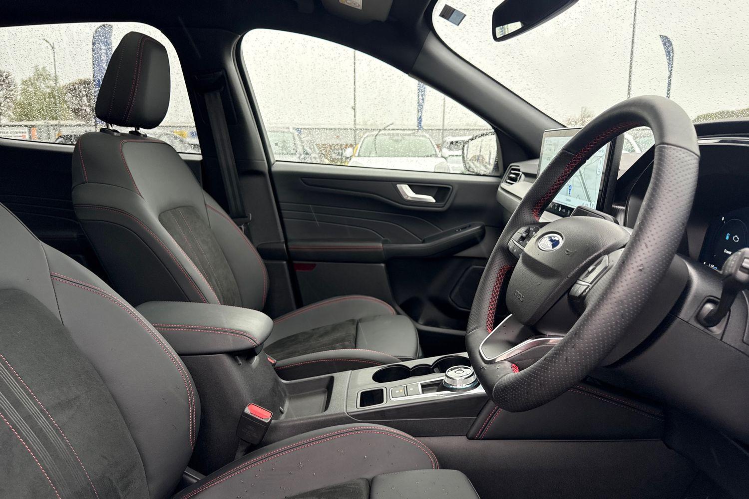Ford KUGA Photo 16