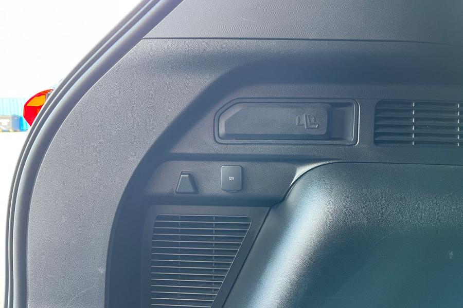 Ford Kuga Photo autoimg-a5d6e282fa338260b2ed36fb05a9855b643833fa.jpg