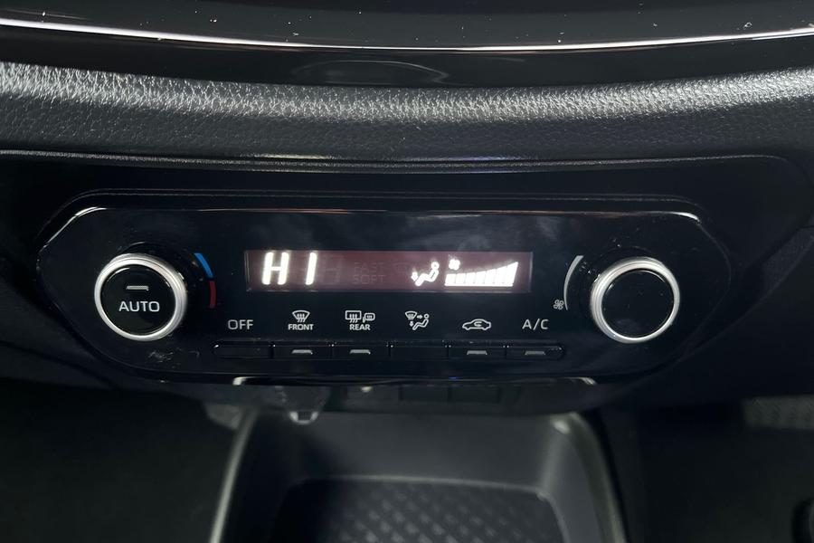 Toyota AYGO X Photo autoimg-a5da88071af9dd6a46edb2b1bd835b245ea64dac.jpg