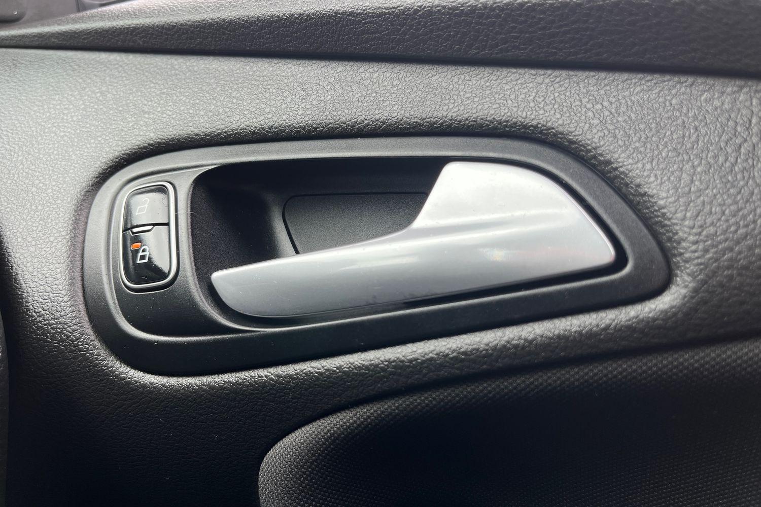 Ford Focus Photo 23
