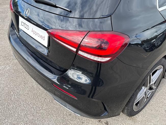 MERCEDES-BENZ A Class Photo 22