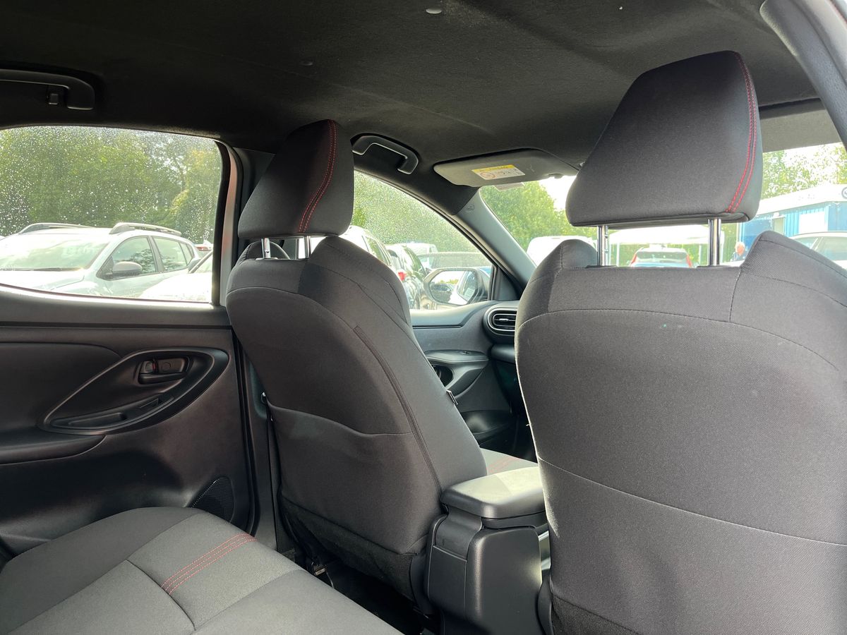 Toyota Yaris Photo 22
