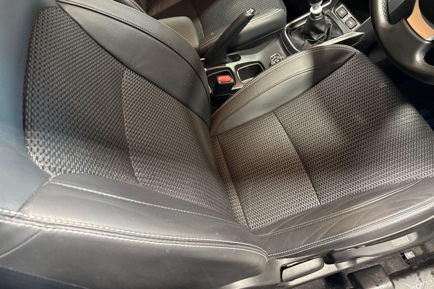 Suzuki S-Cross Photo 25