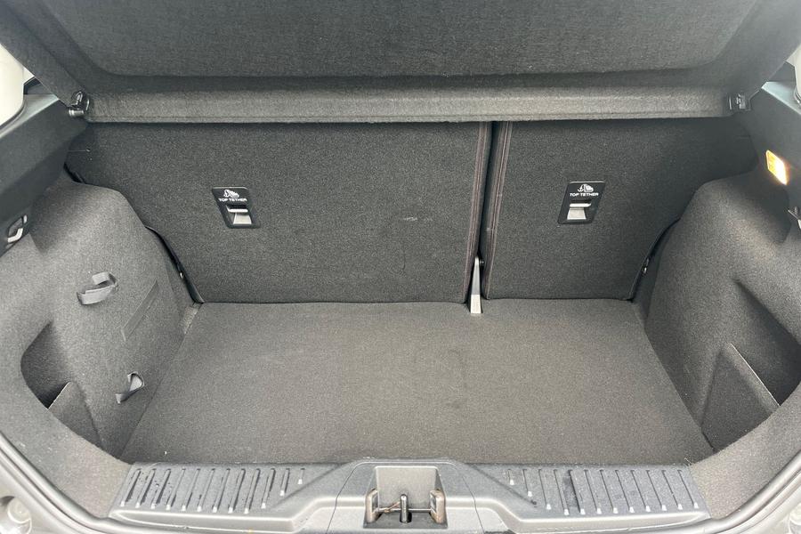 Ford FIESTA Photo autoimg-a5e0cc5ee3f17df28c242fc0d79ce827c577363a.jpg