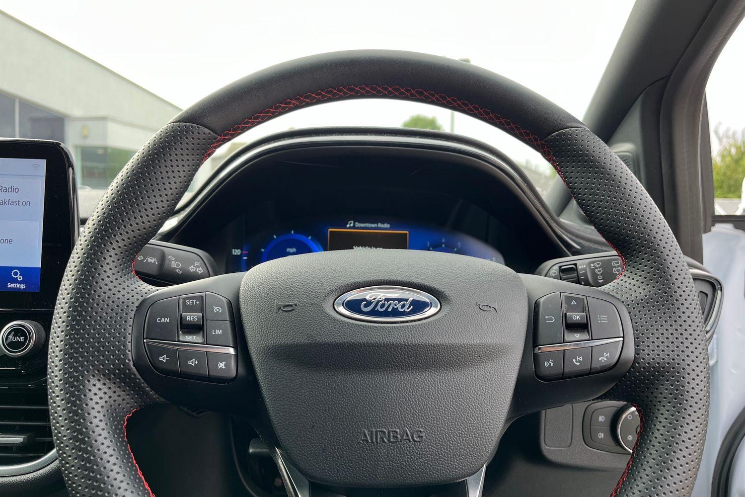 Ford PUMA Photo 11
