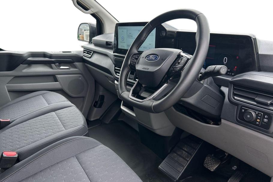 Used Ford TRANSIT CUSTOM AK75RDO 15