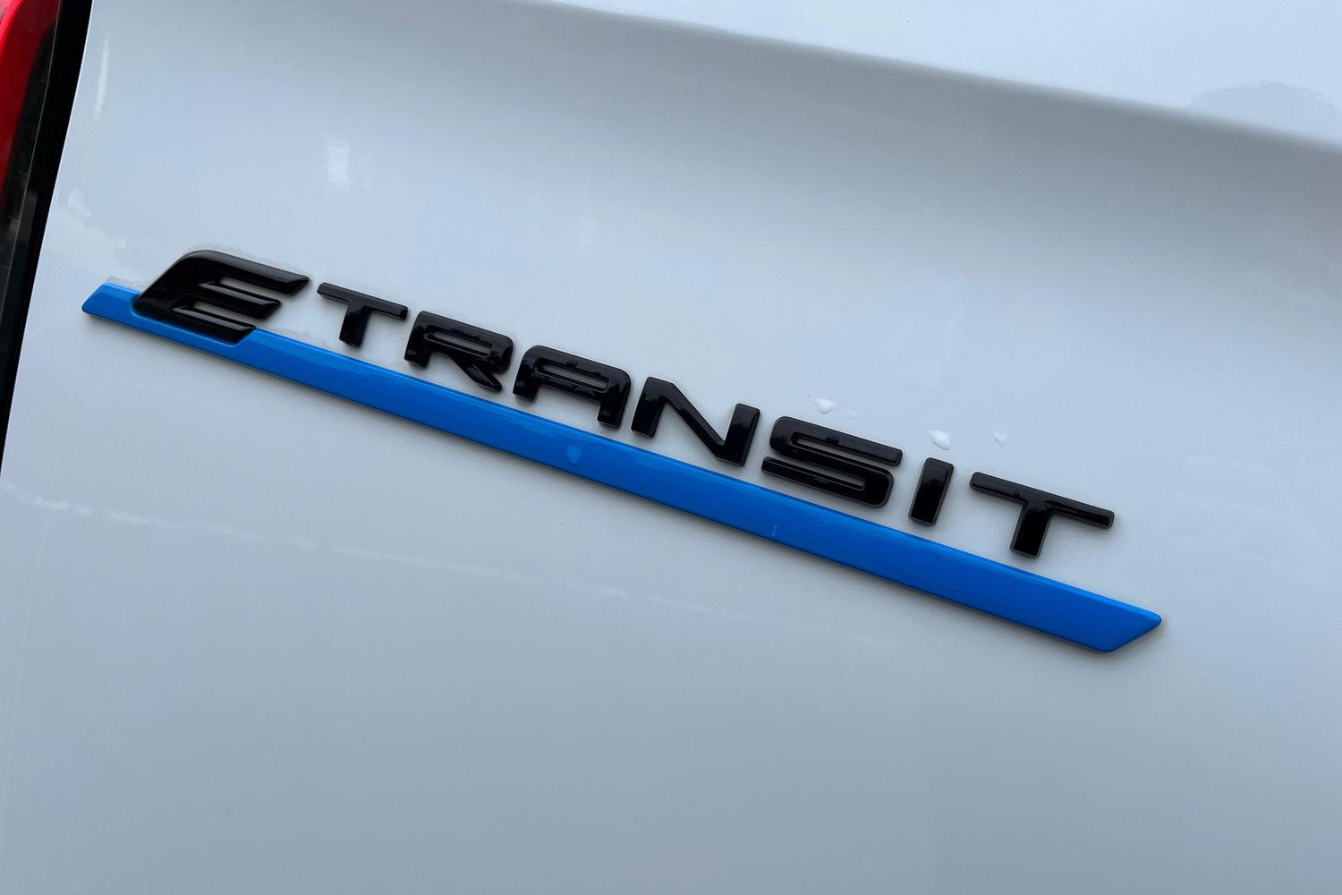 Ford E-TRANSIT CUSTOM Photo 19