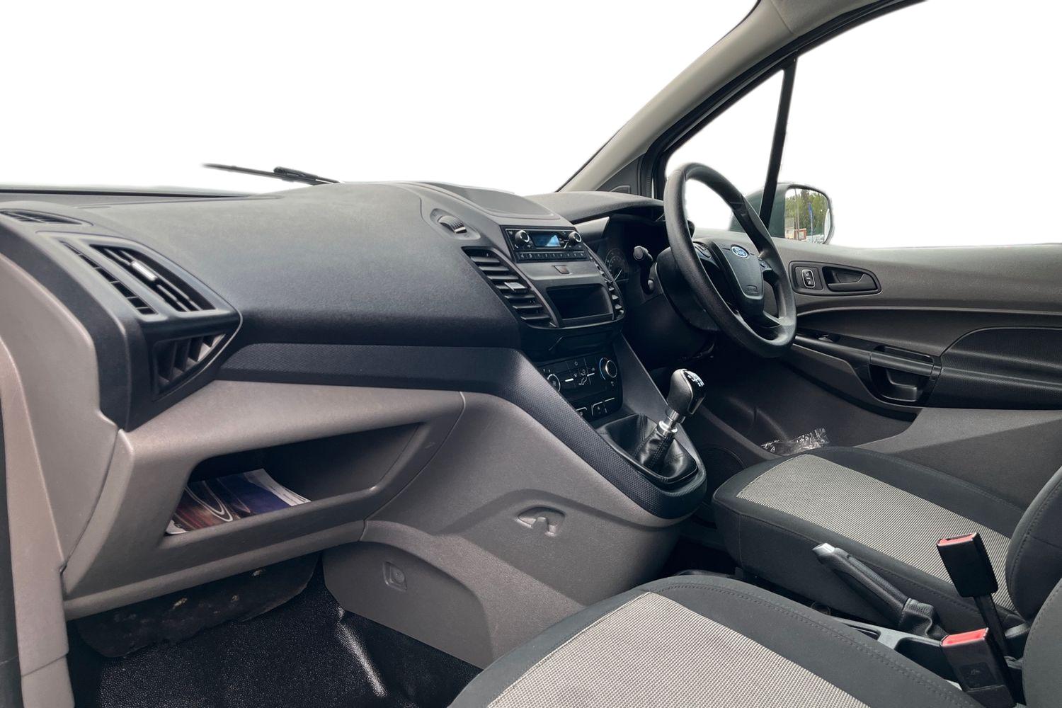 Ford TRANSIT CONNECT Photo 3