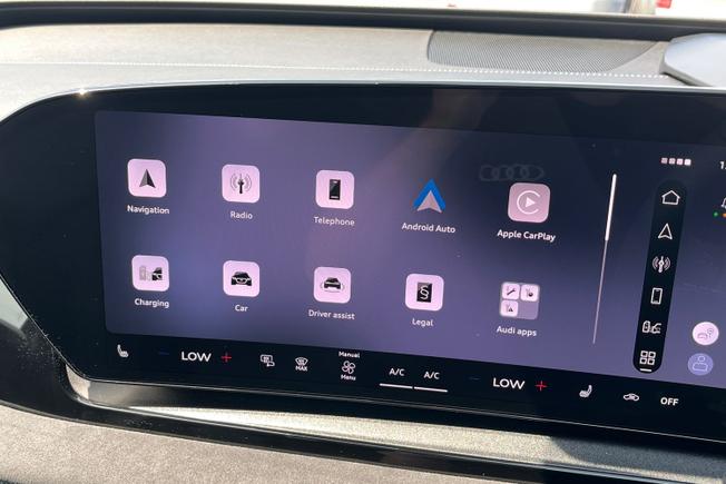 AUDI Q6 E-Tron Photo 13