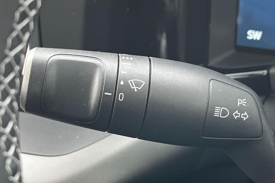 Used FORD TRANSIT COURIER LL75RAX 28