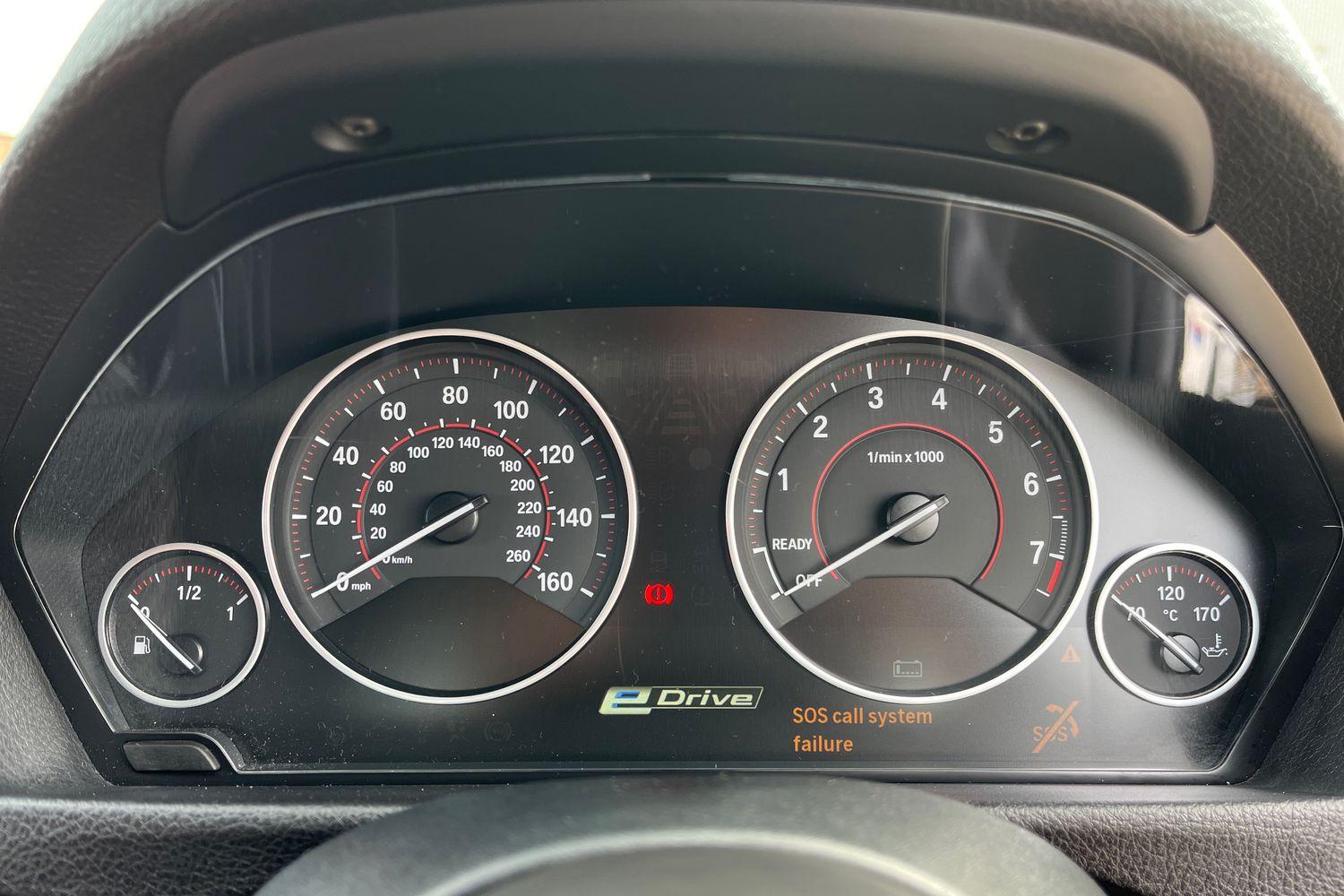 BMW 3 Series Photo 12