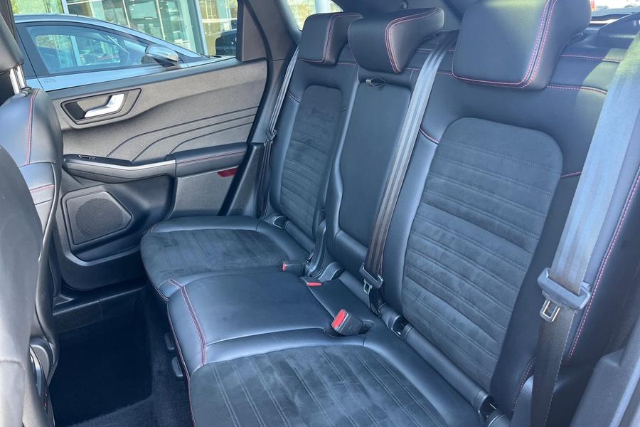 Ford Kuga Photo autoimg-a5fe22f906c4b39fb47447b35fe6410d6e7c913f.jpg