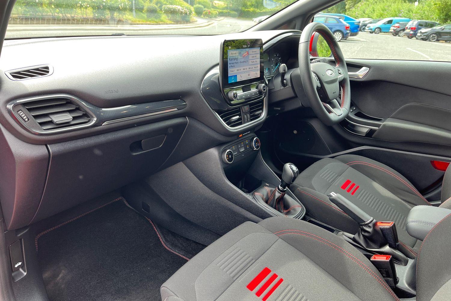 Ford Fiesta Photo 17