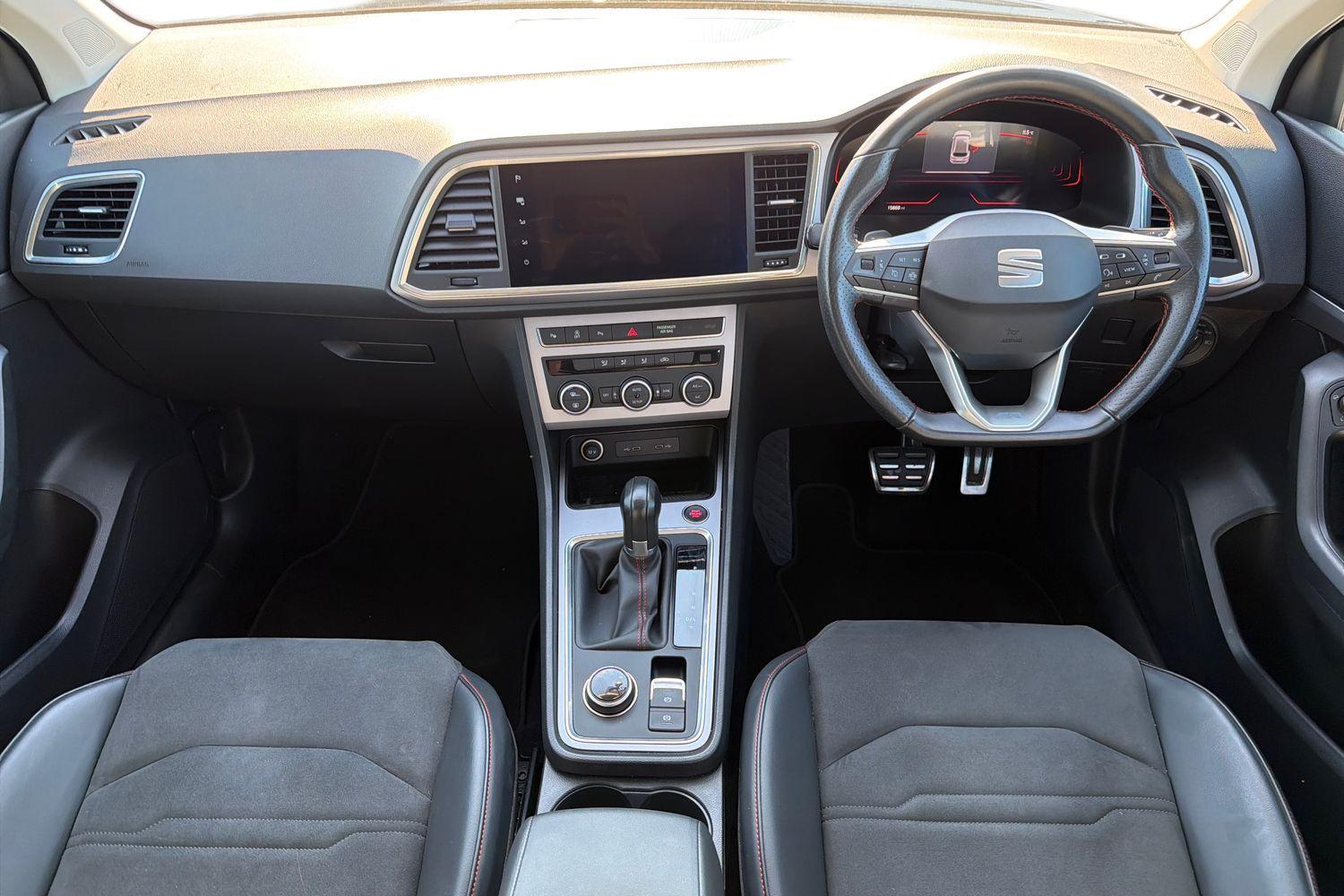 SEAT ATECA Photo 9
