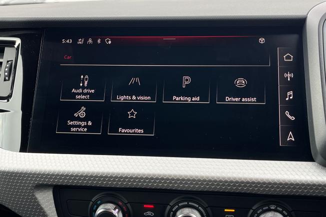 Audi A1 Photo 14