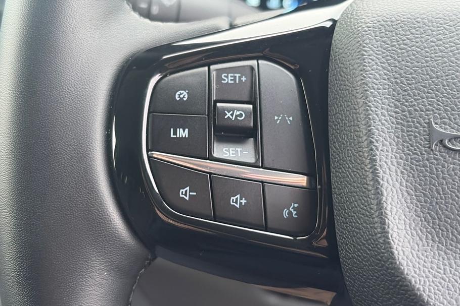 Used Ford TRANSIT CUSTOM 16