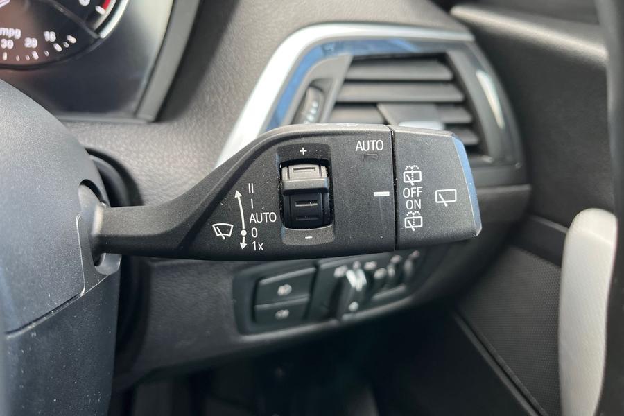 BMW 1 Series Photo autoimg-a6077aec4605c9d3c2a44b40512a51bf7bd04377.jpg