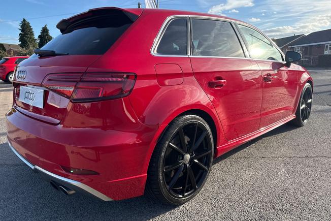 AUDI S3 Photo 29