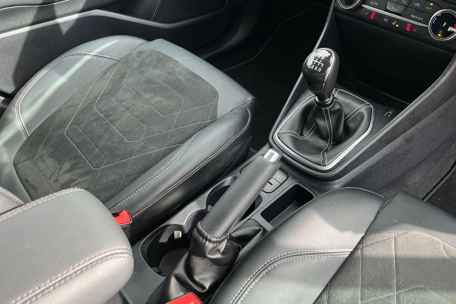 Ford Fiesta Photo 35