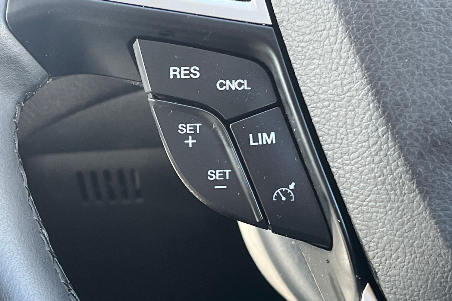 Ford S-MAX Photo 29