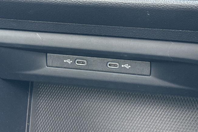 VOLKSWAGEN Golf Photo 24