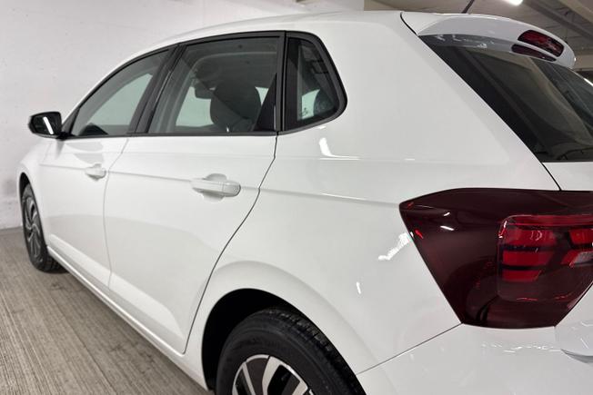 VOLKSWAGEN Polo Photo 36