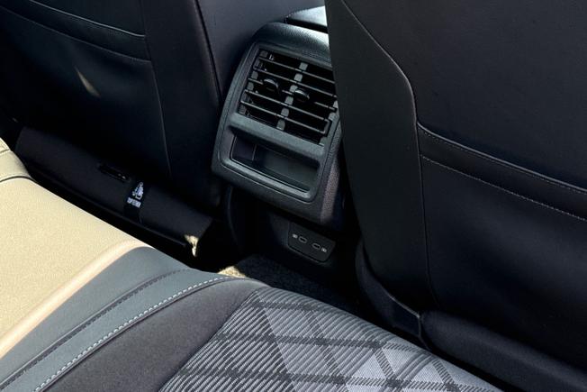VOLKSWAGEN Golf Photo 49