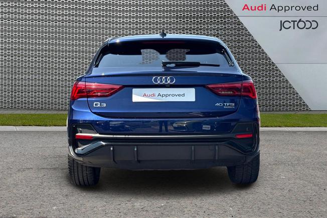 AUDI Q3 Photo 7
