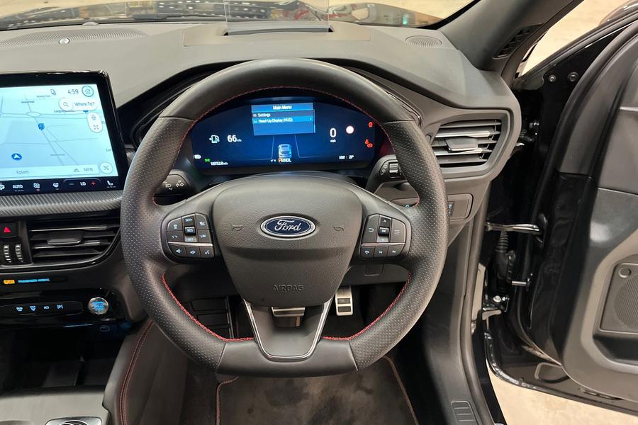 Ford Kuga Photo autoimg-a62b43a5ae8f5fc8dd585a687b5d8a1e37c2b517.jpg