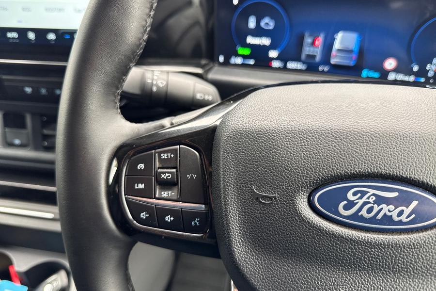 Ford TRANSIT CUSTOM Photo autoimg-a62cf5352f61932a23a47ef83278313ca2452741.jpg