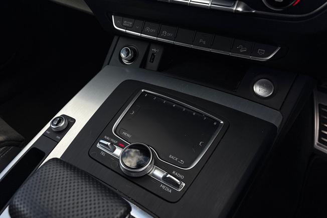 AUDI Q5 Photo 25