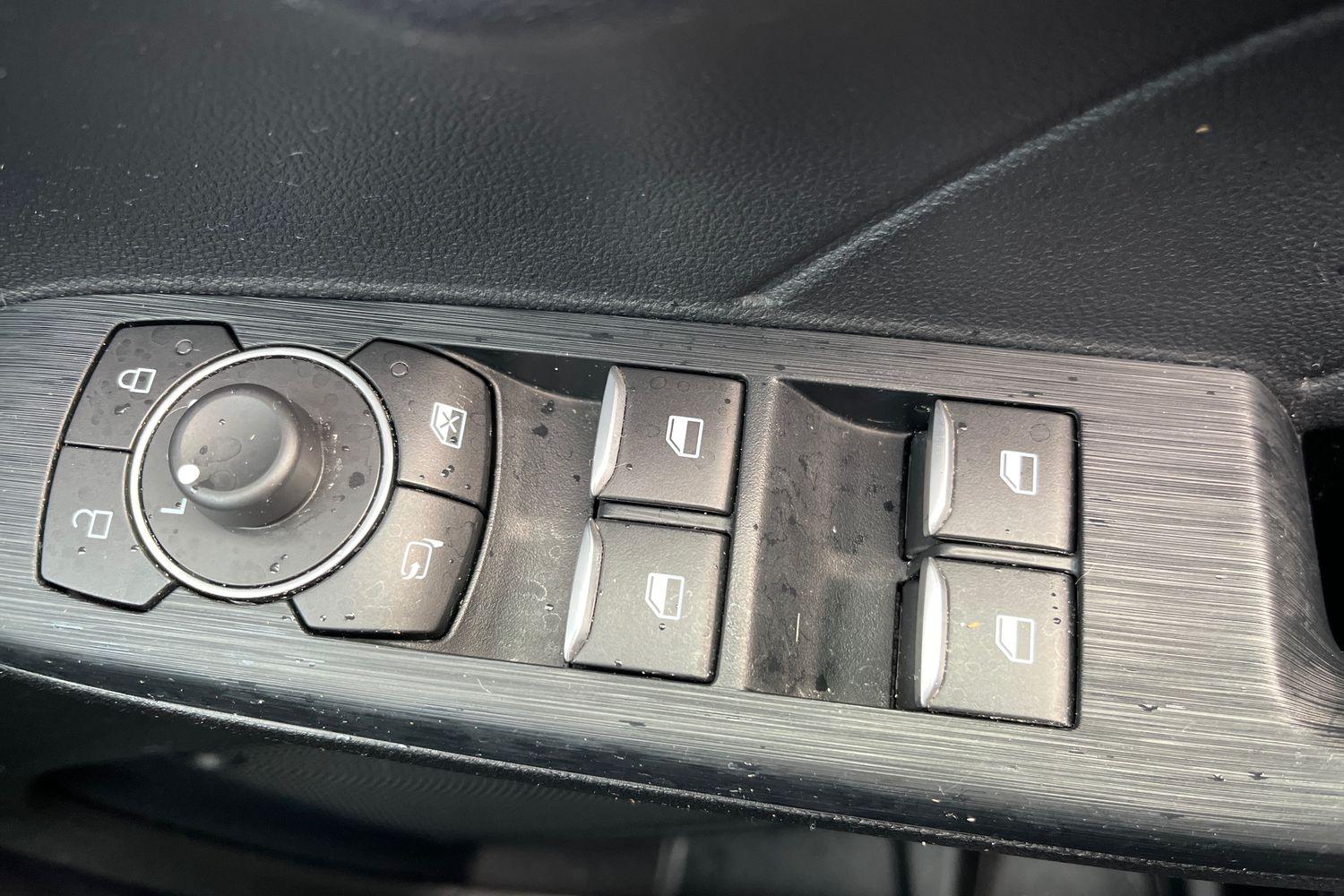 Ford KUGA Photo 15