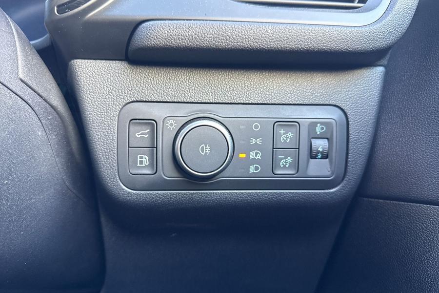 Ford KUGA Photo autoimg-a62fcb88a550430bd2cb997d2fdc2de5ddc813c0.jpg
