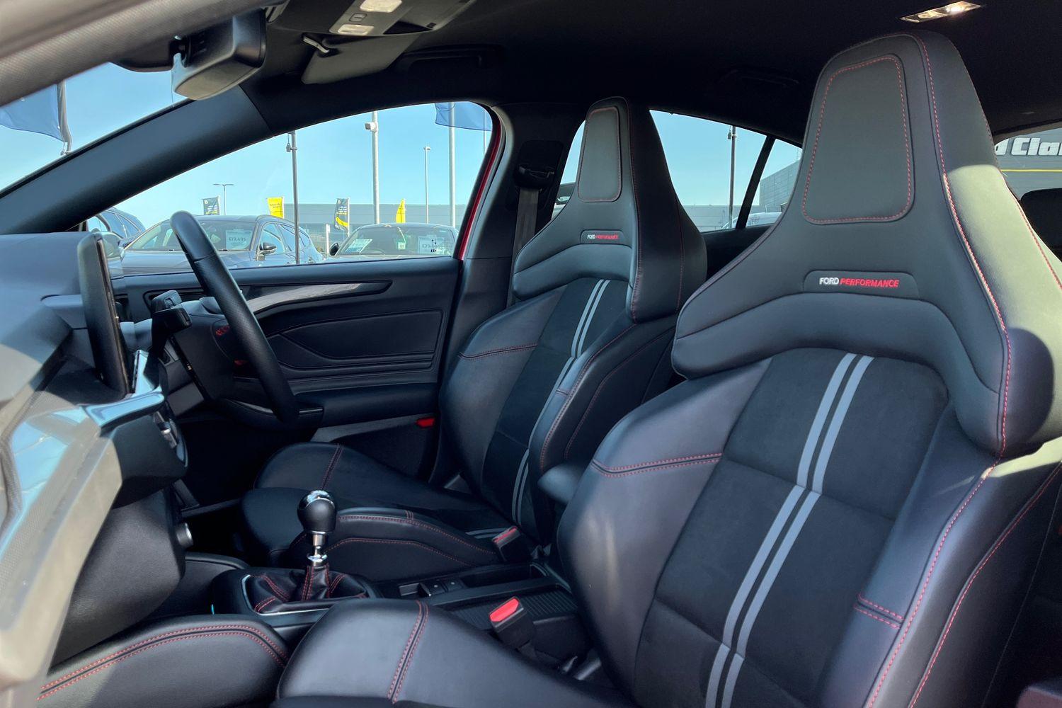 Ford Focus Photo 18